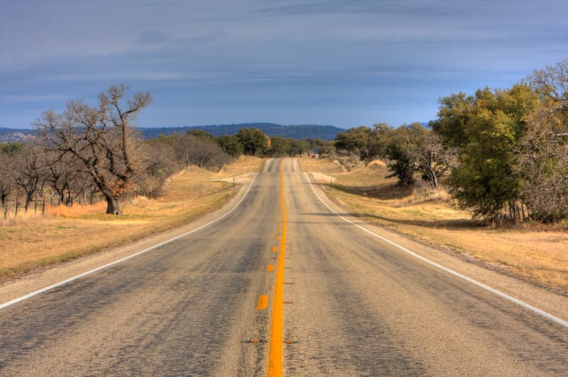 Long straight road through the Hill Country