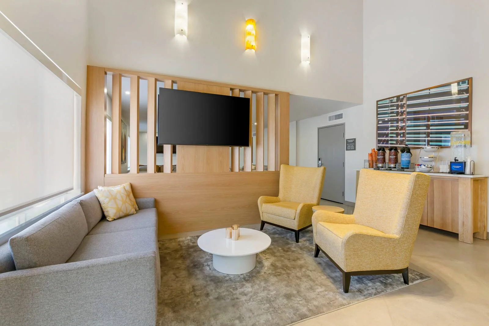 Lobby lounge at the Comfort Suites